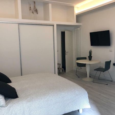 Oneroom Forlì Eksteriør billede